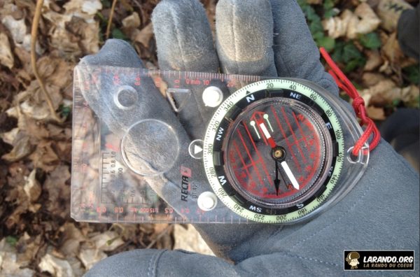 Boussole De Randonnée Et Alpinisme Iso Trade – Unisexe Adulte, Précise Et Résistante Pour Trekking Et Orientation