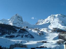 montagne pyrenee hiver