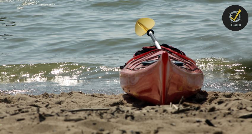 Le canoë en eaux vives : défiez les rapides et les cascades