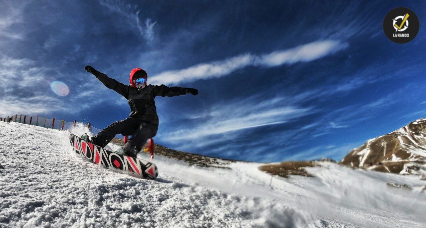 Comment débuter en snowboard ?