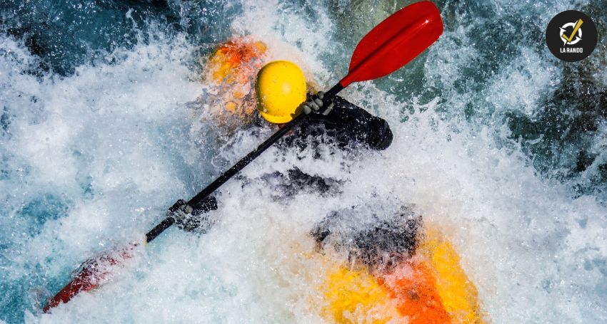 Le kayak extrême : défiez les rapides les plus intenses