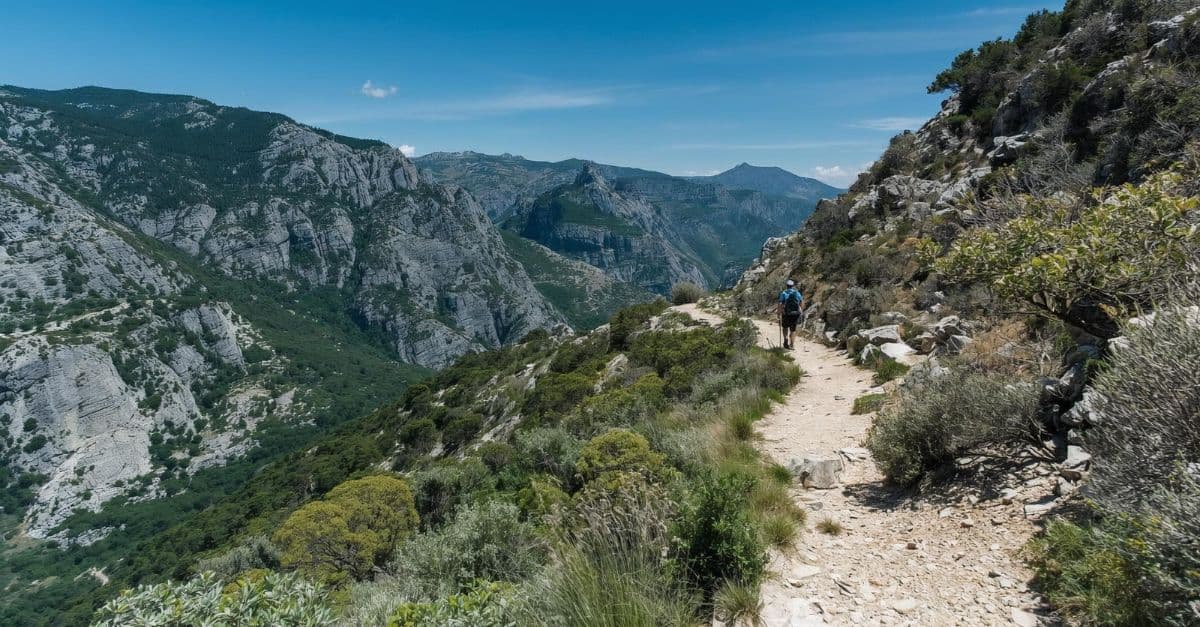Conseils pour préparer un trek en autonomie en Corse