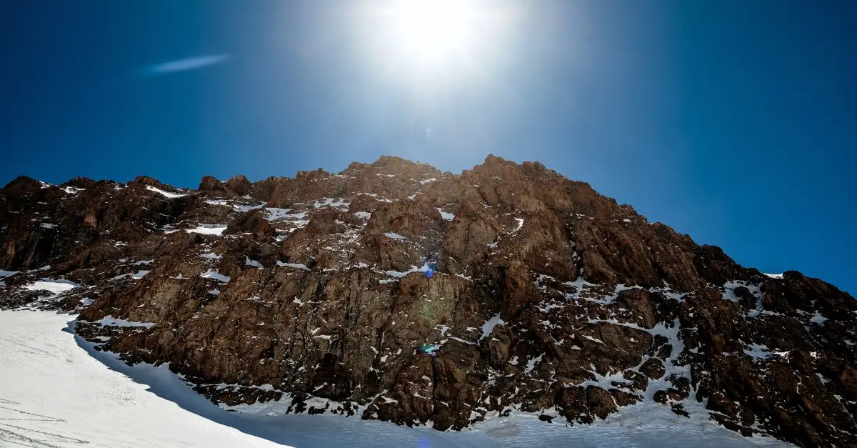 Découvrir le massif du Toubkal : randonnées et bivouac