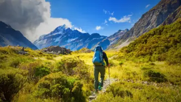 Randonnée en montagne : que faire en cas d'urgence médicale loin de tout secours ?